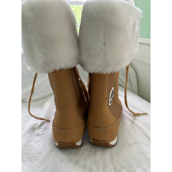 Timberland Boots. - Picture 3 of 6